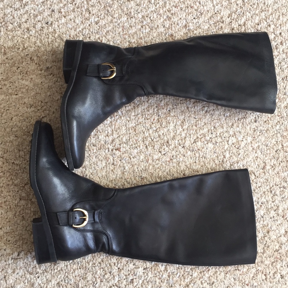 BLACK LEATHER RIDING BOOTS WITH GOLD BUCKLES
